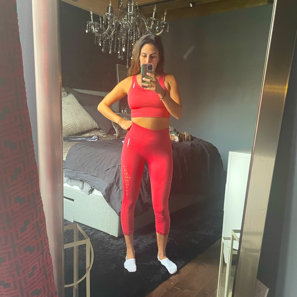 Gymshark-Matching sports bra and Leggings set
